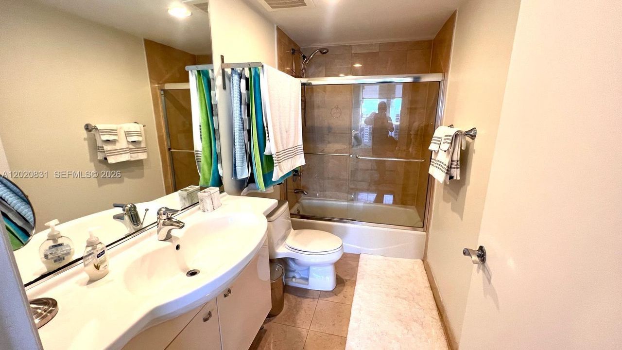 For Rent: $8,500 (3 beds, 3 baths, 1675 Square Feet)
