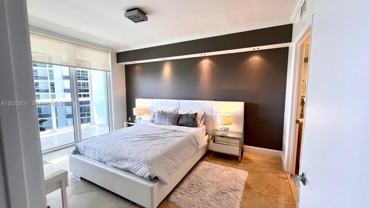 For Rent: $8,500 (3 beds, 3 baths, 1675 Square Feet)