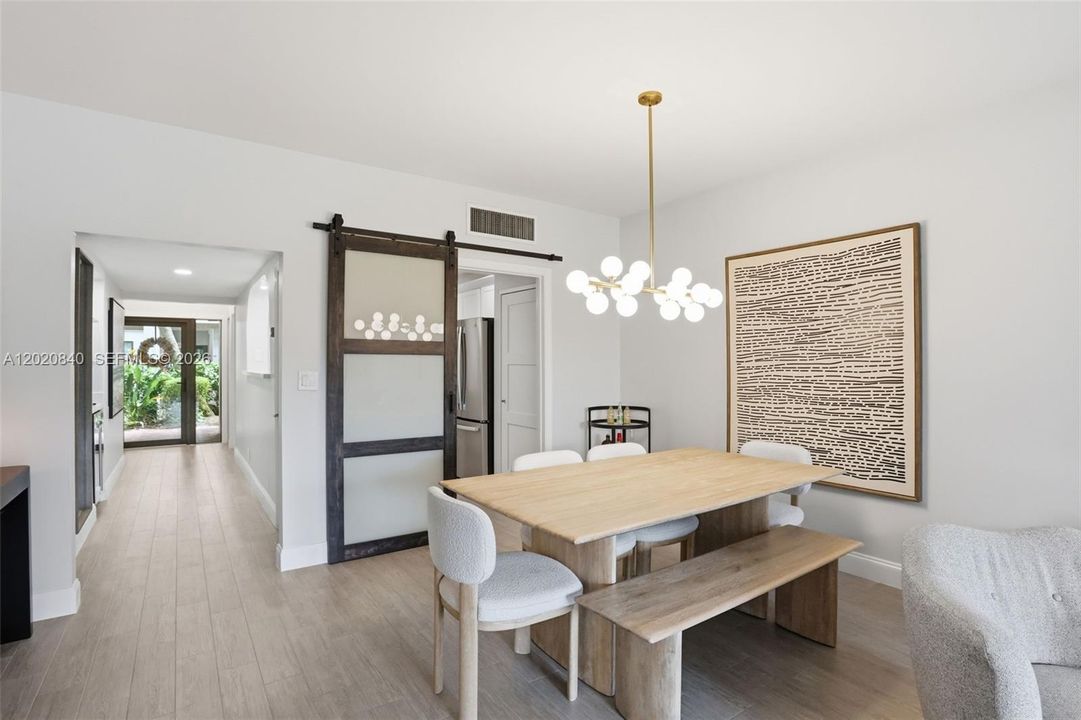 For Sale: $579,000 (2 beds, 2 baths, 1449 Square Feet)