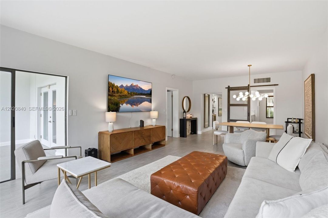 For Sale: $579,000 (2 beds, 2 baths, 1449 Square Feet)