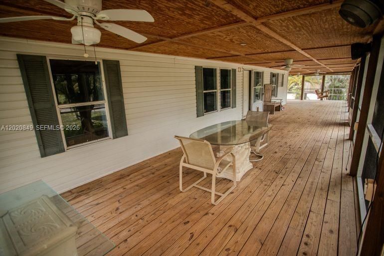 For Sale: $699,000 (3 beds, 2 baths, 1300 Square Feet)