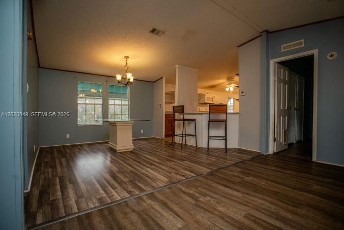 For Sale: $699,000 (3 beds, 2 baths, 1300 Square Feet)