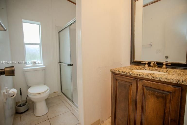 For Sale: $699,000 (3 beds, 2 baths, 1300 Square Feet)