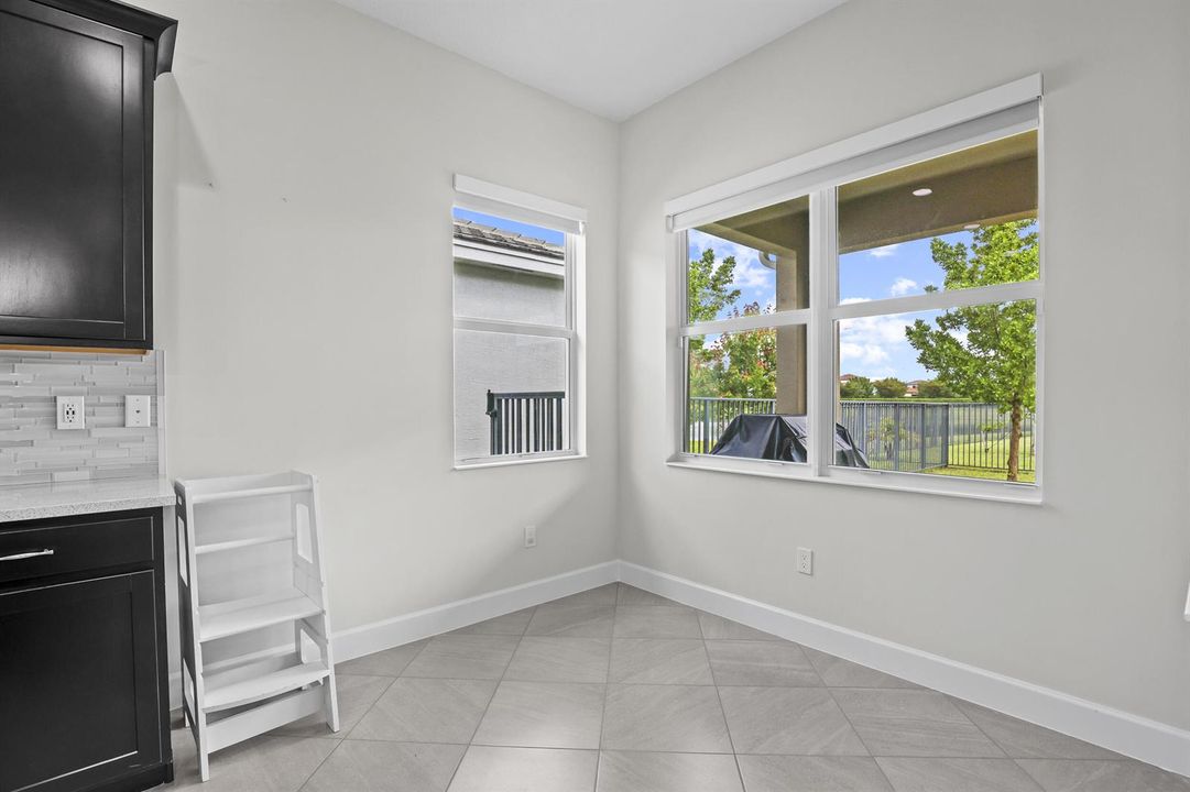 Breakfast Nook