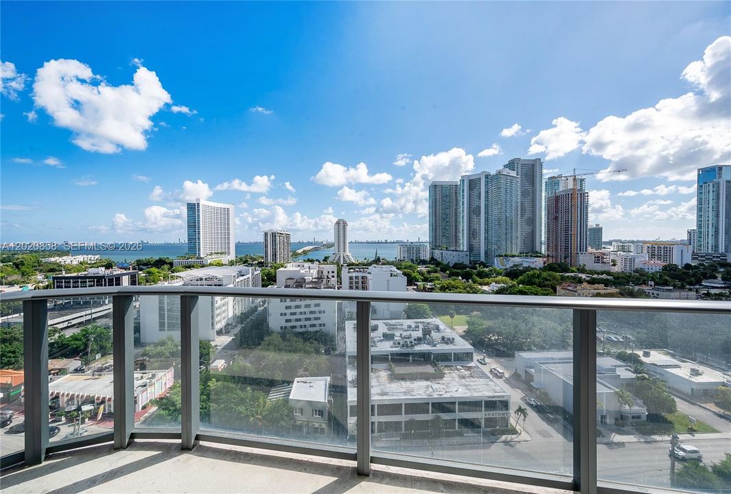 出租: $7,500 (3 贝兹, 3 浴室, 1435 平方英尺)