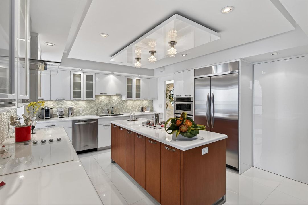 10155 apt 1401-35
