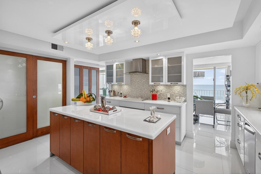 10155 apt 1401-33