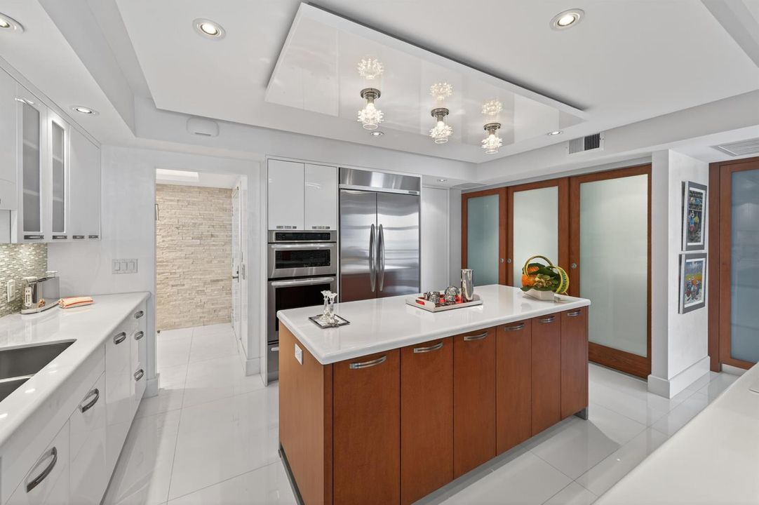 10155 apt 1401-37
