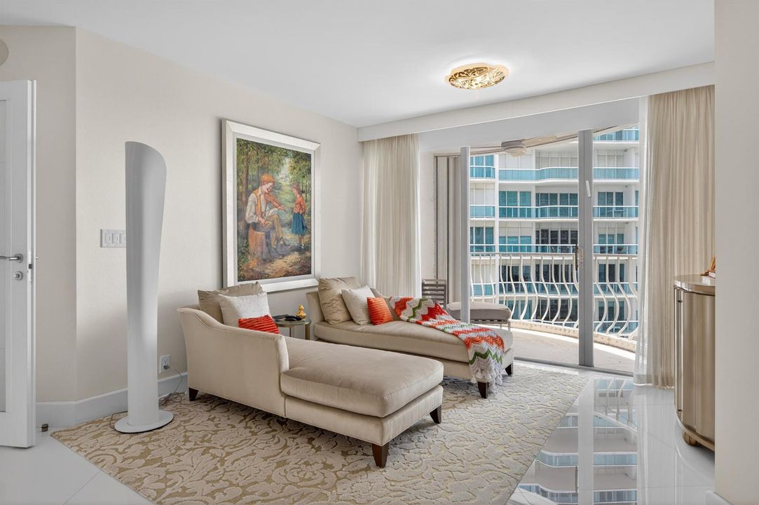 10155 apt 1401-52