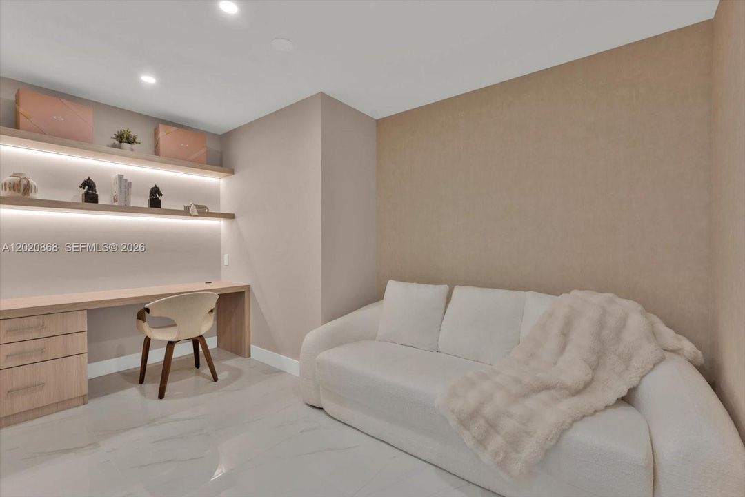 В аренду: $12,800 (2 спален, 3 ванн, 1542 Квадратных фут)