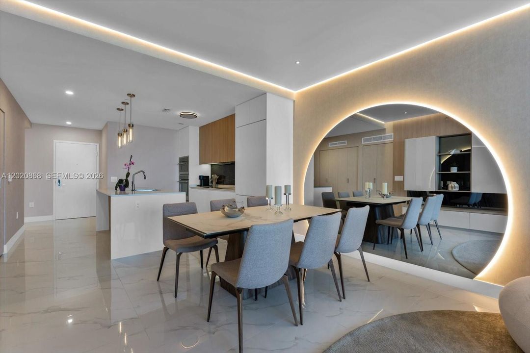 В аренду: $12,800 (2 спален, 3 ванн, 1542 Квадратных фут)