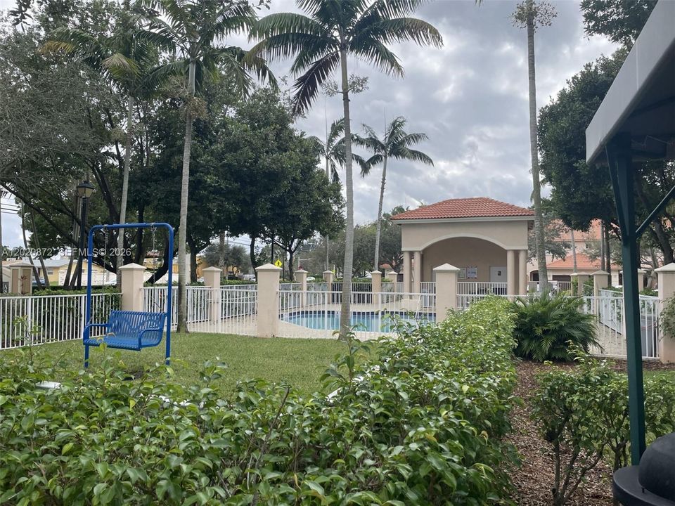 En Venta: $349,000 (2 camas, 2 baños, 1214 Pies cuadrados)