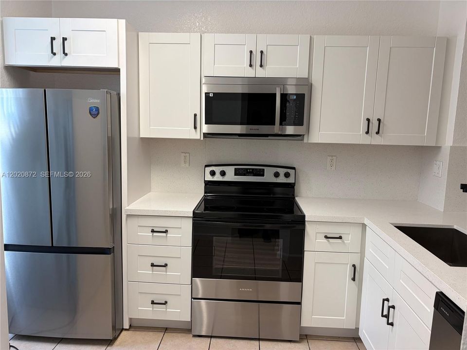 En Venta: $349,000 (2 camas, 2 baños, 1214 Pies cuadrados)