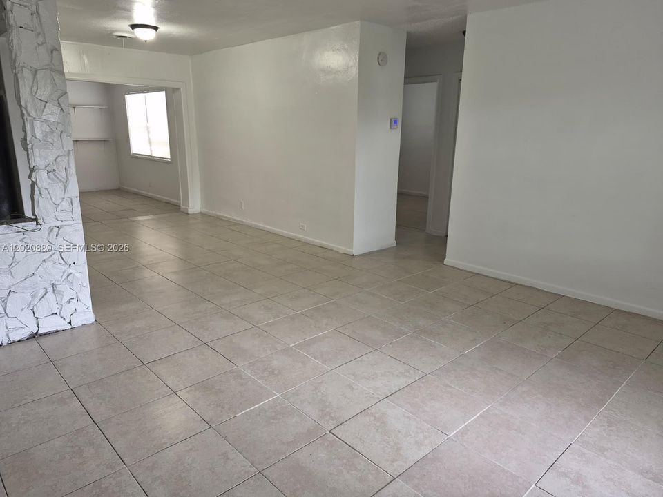 В аренду: $3,200 (3 спален, 2 ванн, 1413 Квадратных фут)