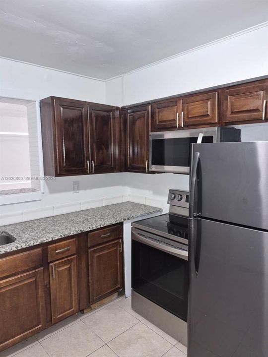 В аренду: $3,200 (3 спален, 2 ванн, 1413 Квадратных фут)