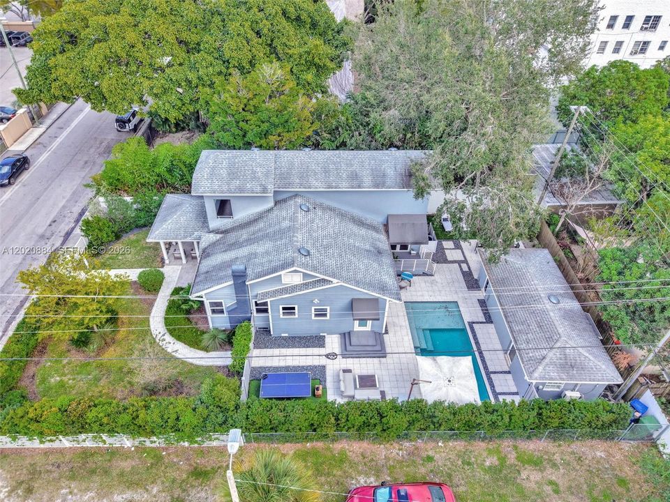 En Venta: $1,855,000 (4 camas, 3 baños, 2438 Pies cuadrados)