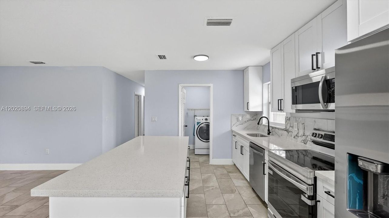 Active With Contract: $545,000 (4 beds, 2 baths, 1354 Square Feet)