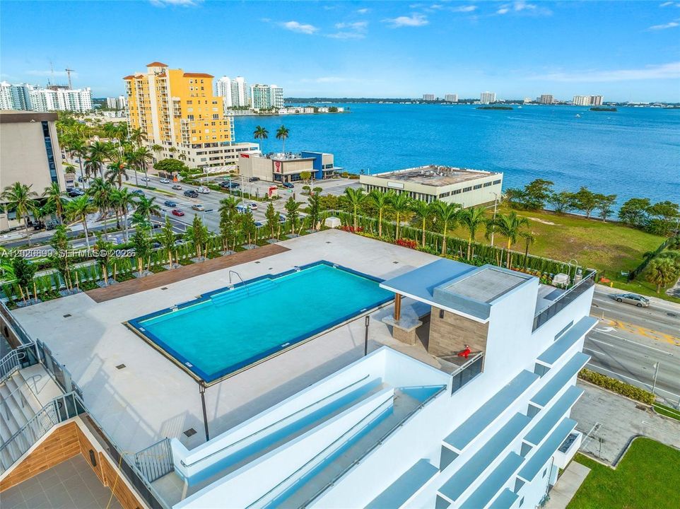 На продажу: $729,000 (2 спален, 2 ванн, 1458 Квадратных фут)