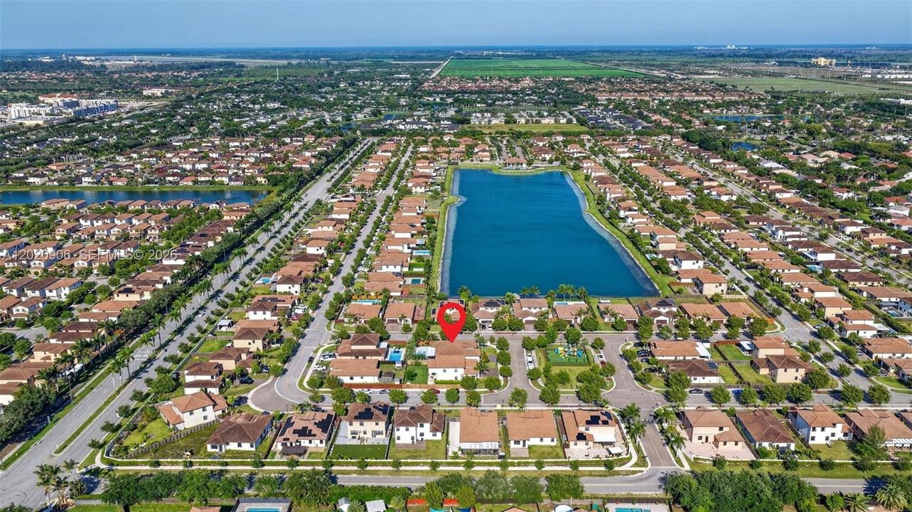 For Rent: $4,100 (4 beds, 3 baths, 2228 Square Feet)