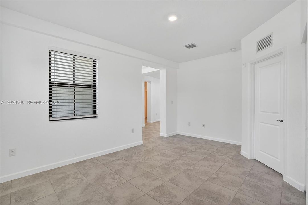 For Rent: $4,100 (4 beds, 3 baths, 2228 Square Feet)