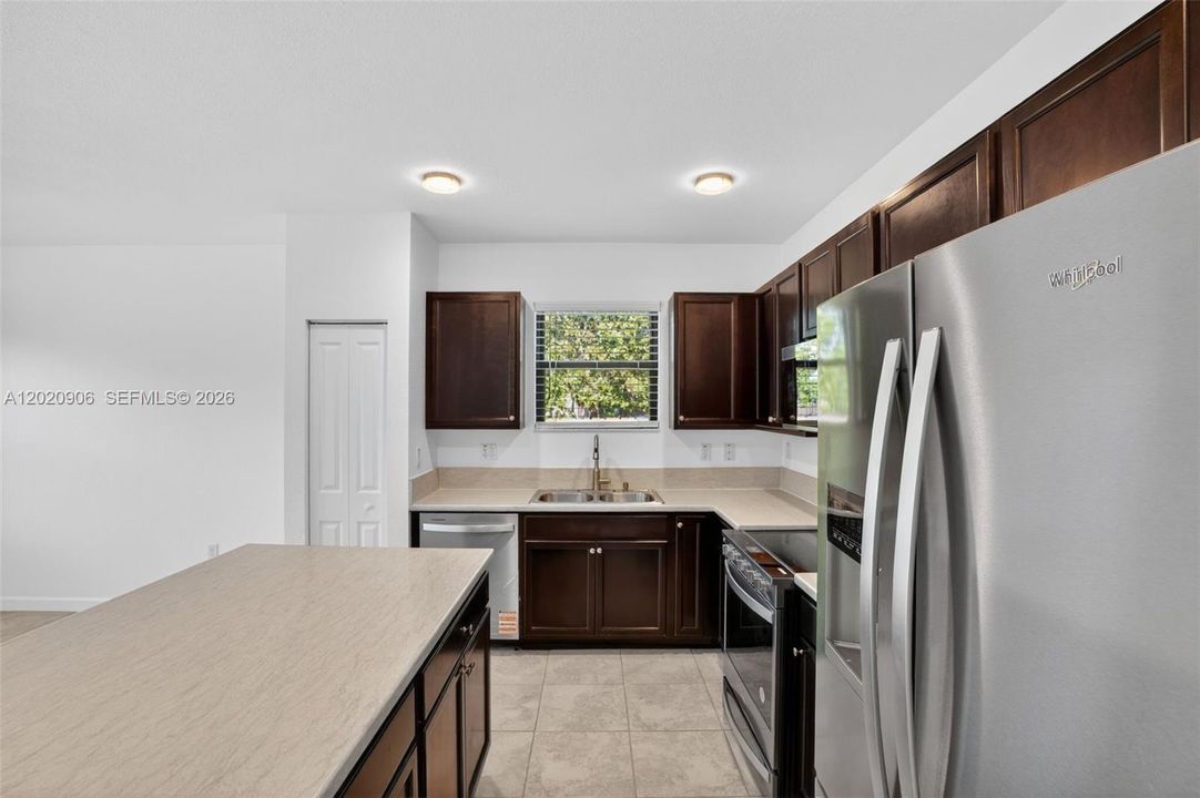 For Rent: $4,100 (4 beds, 3 baths, 2228 Square Feet)