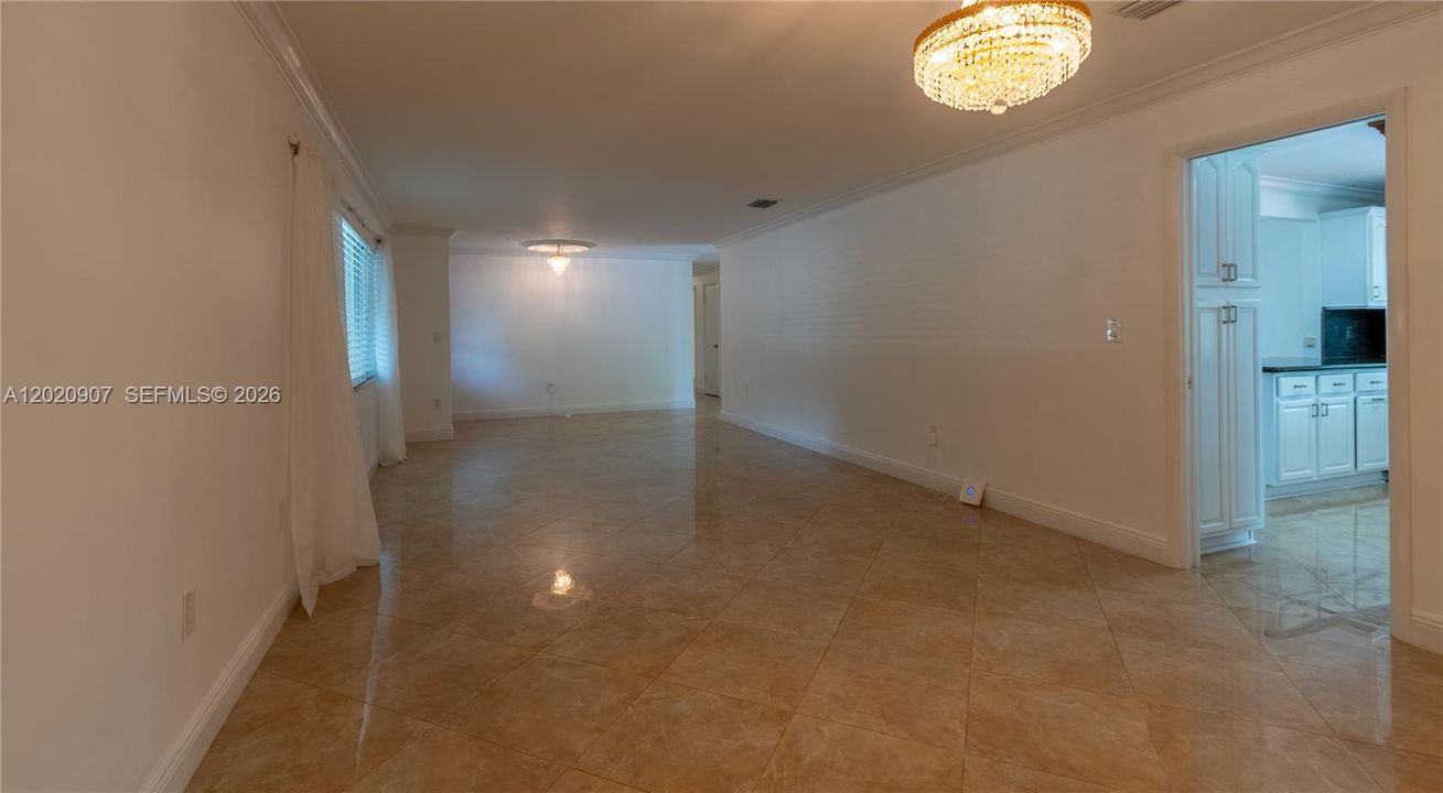 Недавно арендовано: $6,500 (4 спален, 2 ванн, 2340 Квадратных фут)