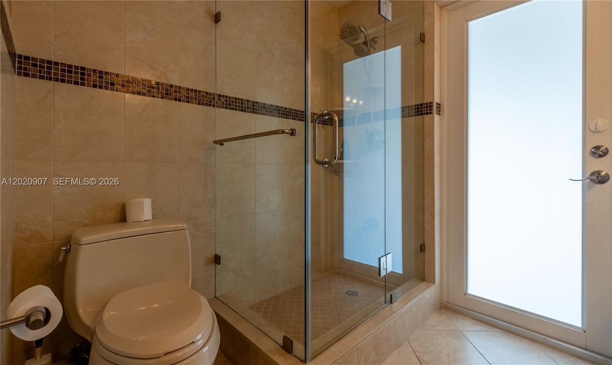 Недавно арендовано: $6,500 (4 спален, 2 ванн, 2340 Квадратных фут)