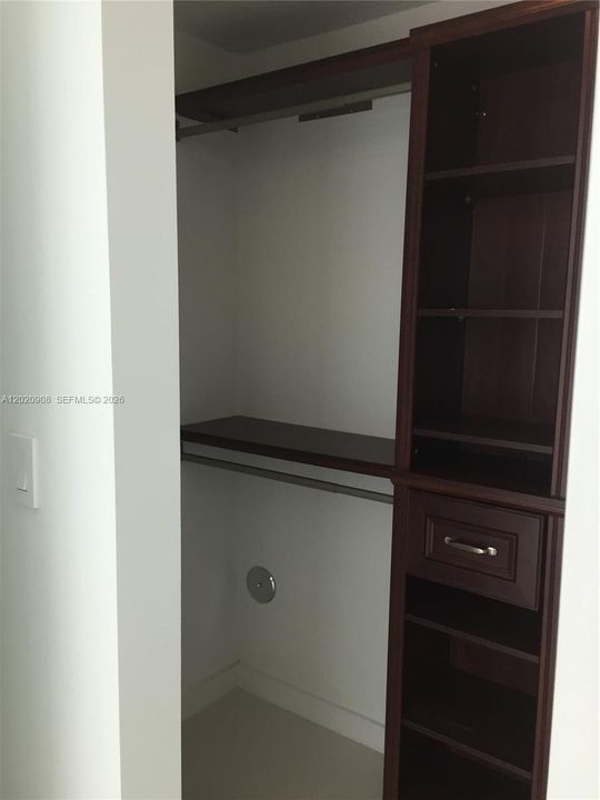 For Rent: $4,600 (2 beds, 2 baths, 961 Square Feet)