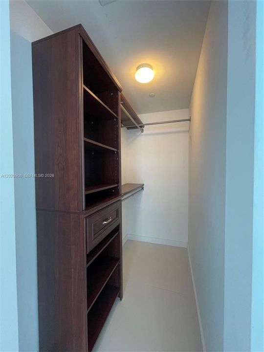 For Rent: $4,600 (2 beds, 2 baths, 961 Square Feet)