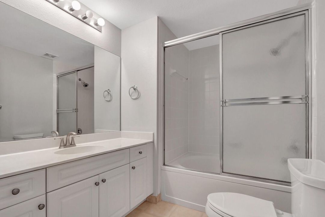 Master Suite 2 4