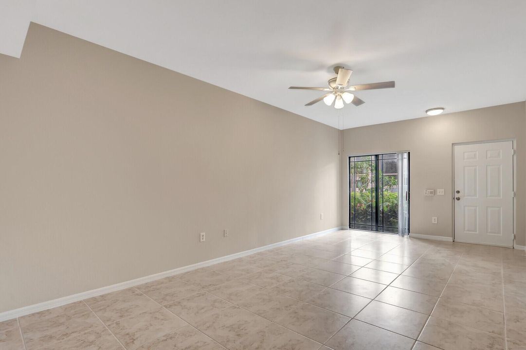 Living Room 4