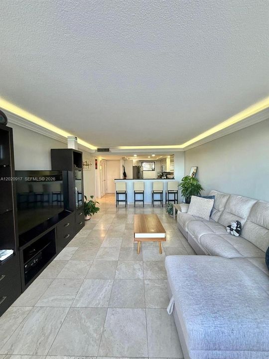 En Venta: $165,000 (1 camas, 2 baños, 861 Pies cuadrados)
