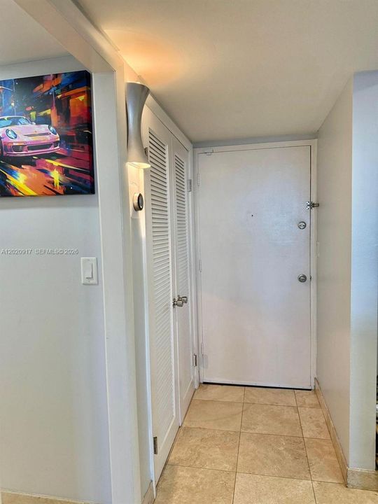 En Venta: $165,000 (1 camas, 2 baños, 861 Pies cuadrados)