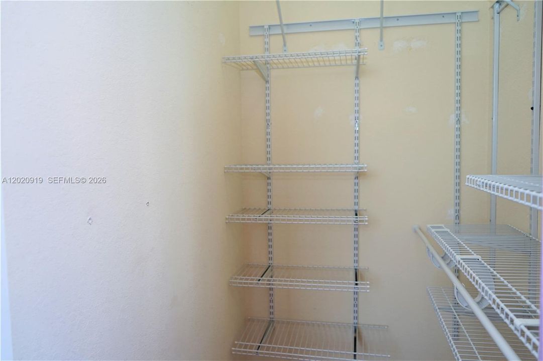 For Rent: $4,300 (4 beds, 2 baths, 1862 Square Feet)