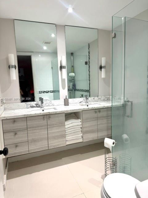 For Rent: $3,700 (3 beds, 2 baths, 1577 Square Feet)
