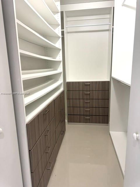 For Rent: $3,700 (3 beds, 2 baths, 1577 Square Feet)