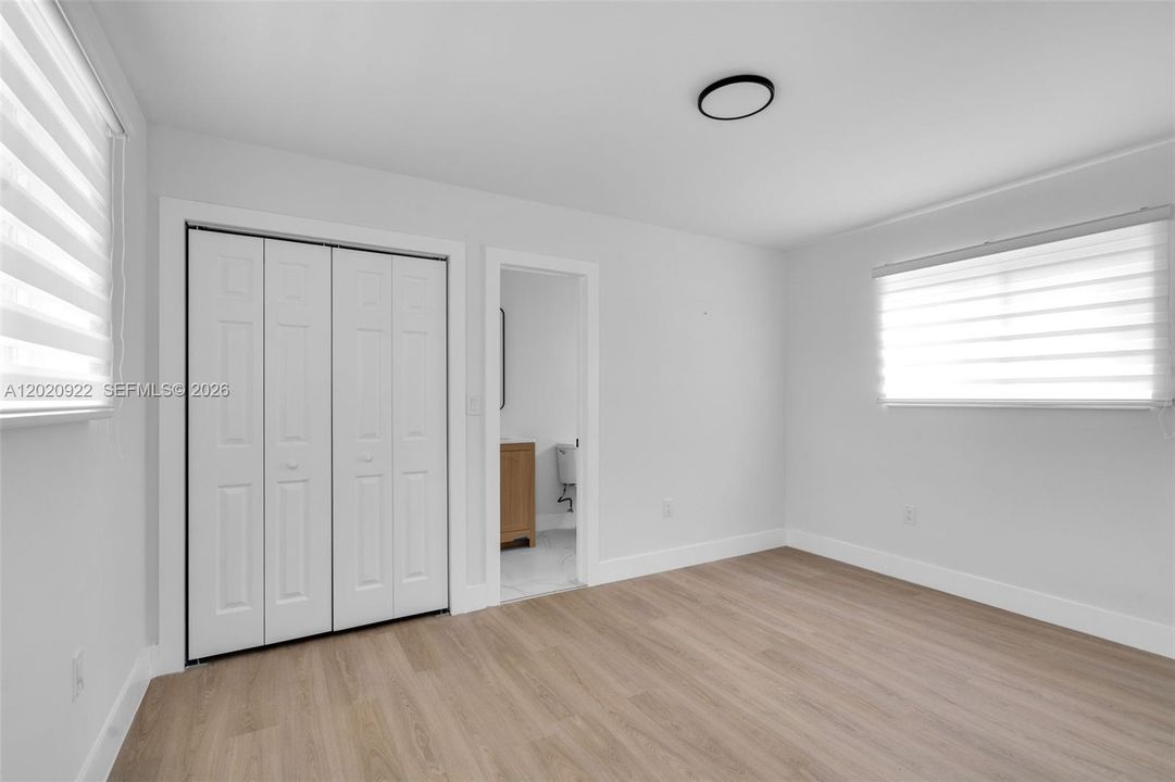 En Venta: $560,000 (3 camas, 2 baños, 1305 Pies cuadrados)