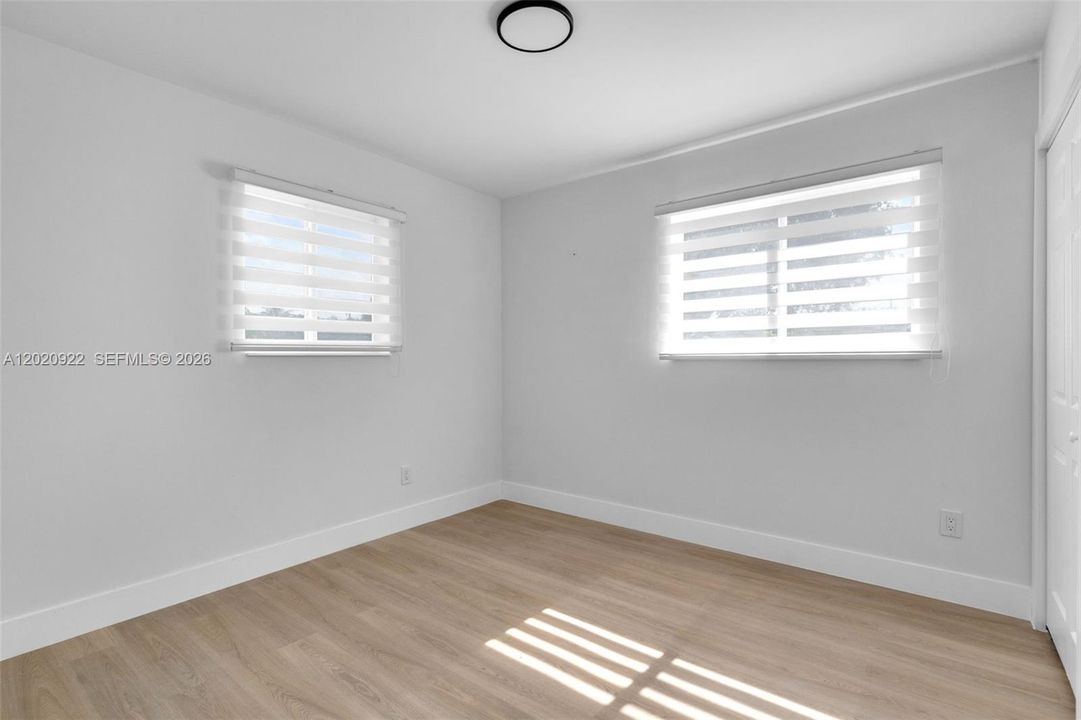 En Venta: $560,000 (3 camas, 2 baños, 1305 Pies cuadrados)