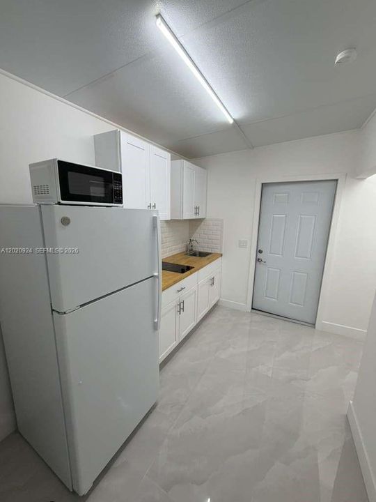 В аренду: $1,400 (1 спален, 1 ванн, 1595 Квадратных фут)