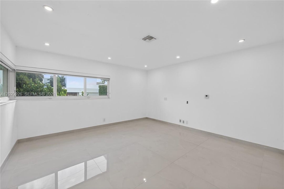 В аренду: $40,000 (4 спален, 3 ванн, 3668 Квадратных фут)