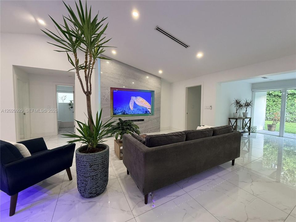 En Venta: $565,000 (3 camas, 2 baños, 1484 Pies cuadrados)