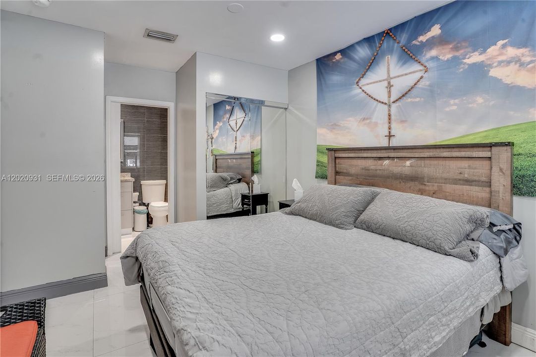 Active With Contract: $519,900 (4 beds, 3 baths, 1120 Square Feet)