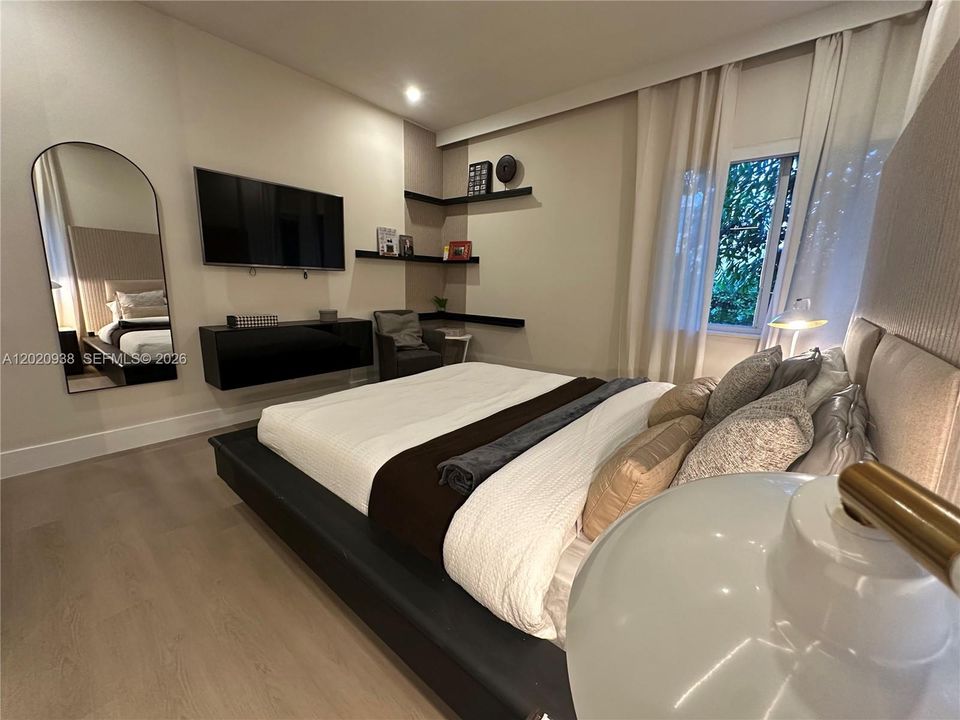 В аренду: $12,000 (3 спален, 3 ванн, 1698 Квадратных фут)