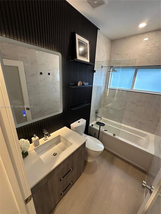 В аренду: $12,000 (3 спален, 3 ванн, 1698 Квадратных фут)