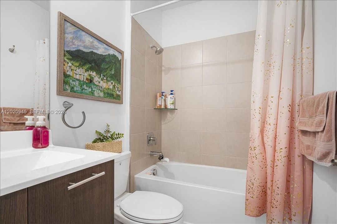 На продажу: $535,000 (3 спален, 2 ванн, 1124 Квадратных фут)