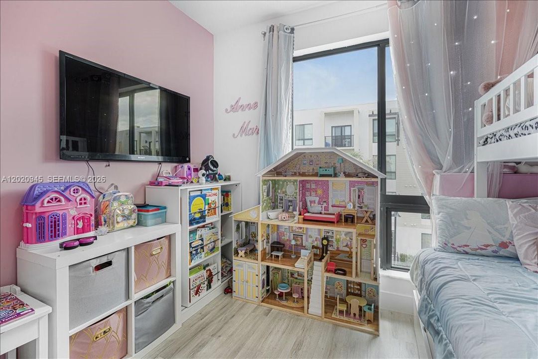 На продажу: $535,000 (3 спален, 2 ванн, 1124 Квадратных фут)