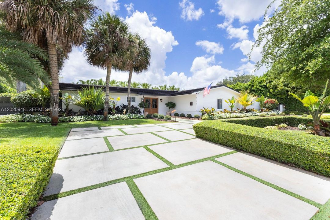 Active With Contract: $1,775,000 (4 beds, 3 baths, 2112 Square Feet)