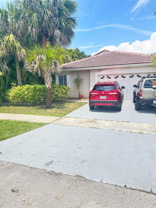 For Sale: $694,999 (4 beds, 2 baths, 1868 Square Feet)