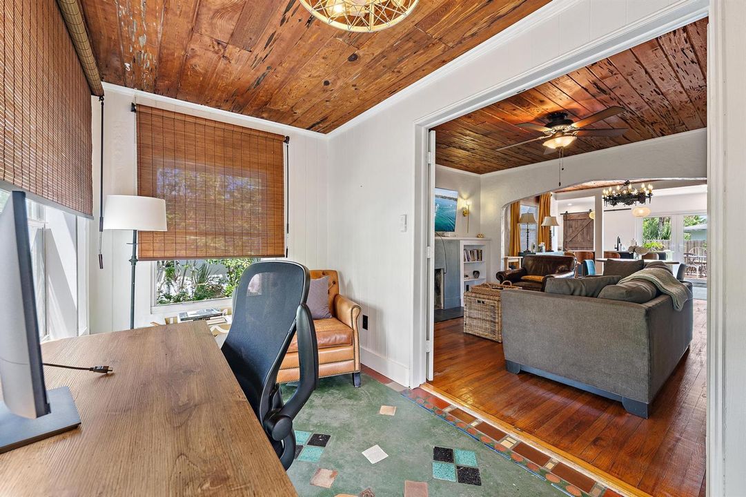 717 Macy St-2