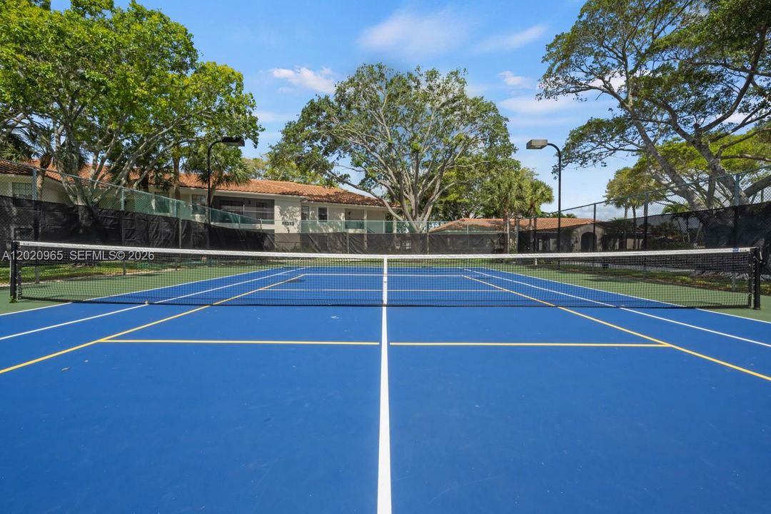 For Rent: $2,670 (2 beds, 2 baths, 1096 Square Feet)